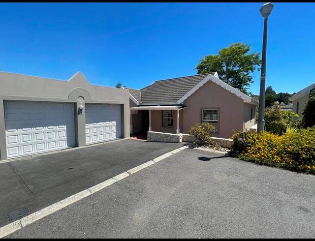 3 BEDROOM PROPERTY TO RENT IN SONSTRAAL HEIGHTS